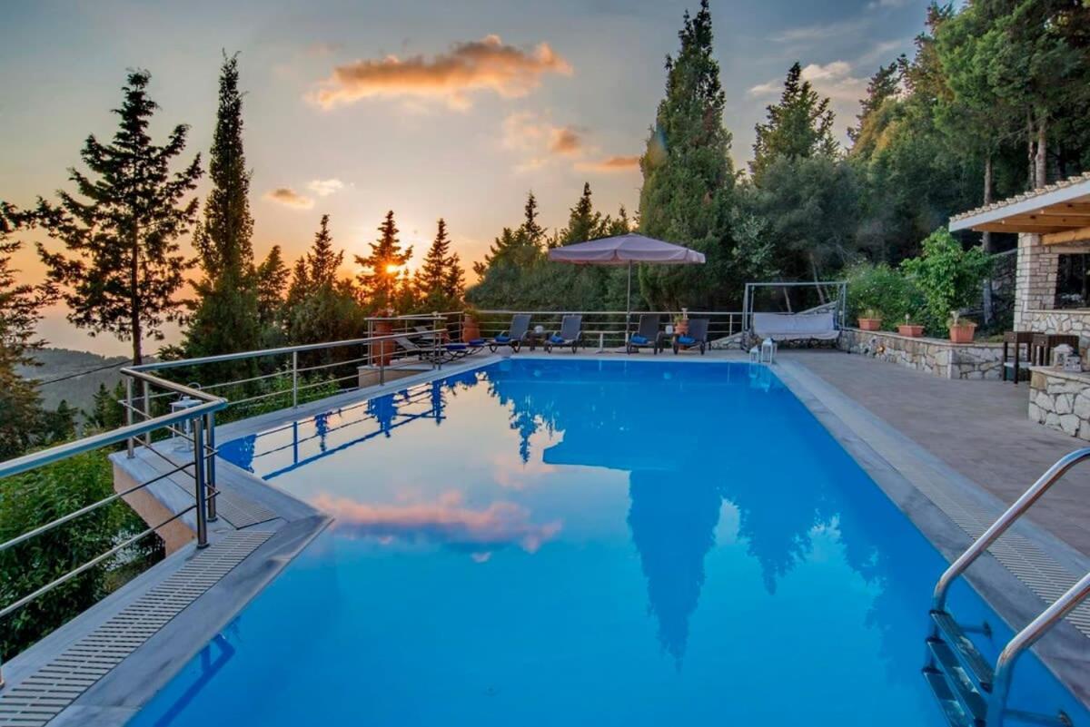 Paxoi Serene Oasis - Mylos Mediterranean Charm Arvanitakeika Exterior foto
